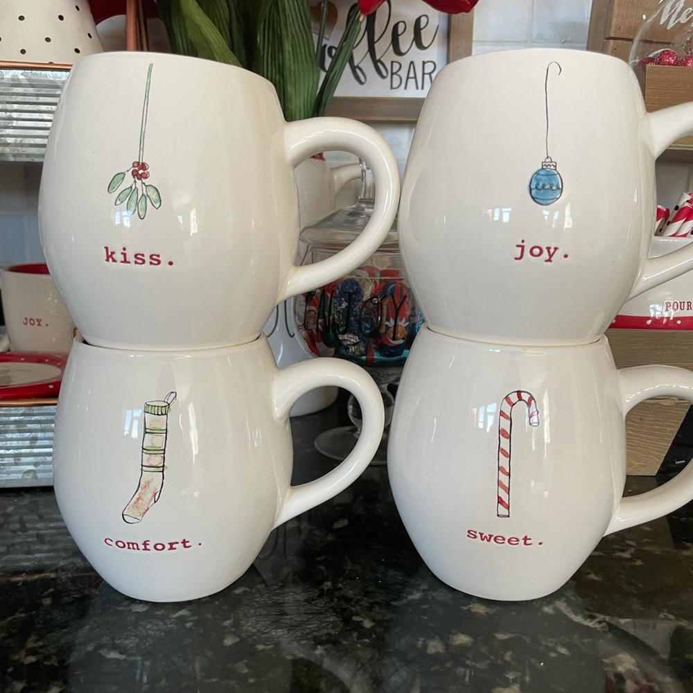 Rae Dunn Holiday Mug Set